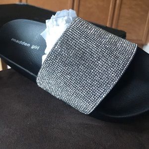 Madden Girl Sparkle slide